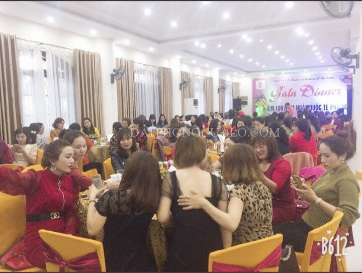 khach-san-sen-vang-cua-lo-nha-hang