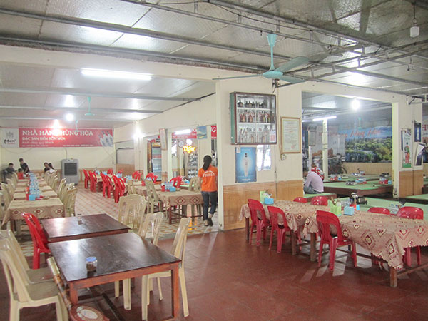 nha_hang_hung_hoa_ho_tom_cua_lo3
