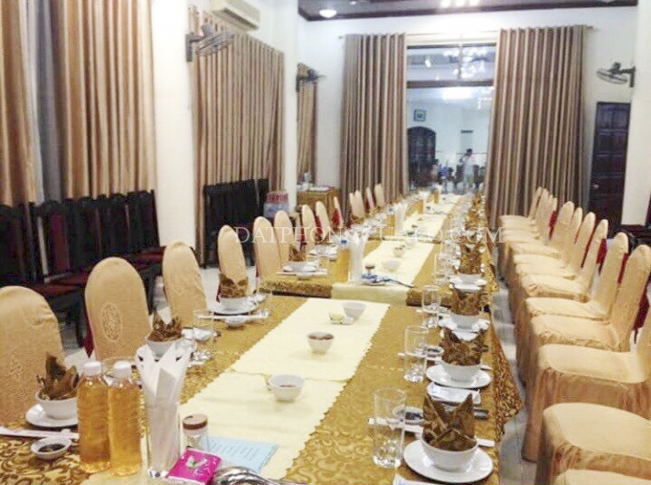 khach-san-sen-vang-cua-lo-phong-an-lanh
