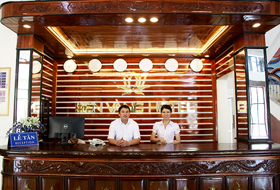 khach_san_sen_vang_cua_lo_le_tan