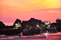 Bình minh trên bến cá